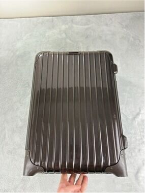 VTG Rimowa Salsa Deluxe 32L Brown 2 Wheel Polycarbonate Carry-on 852.52 Serial